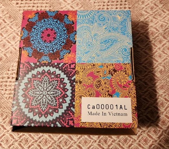 Gift Set Box Of 4 Candles - Picture 6 of 10